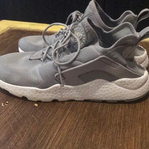 Nike men’s Air huaraches.